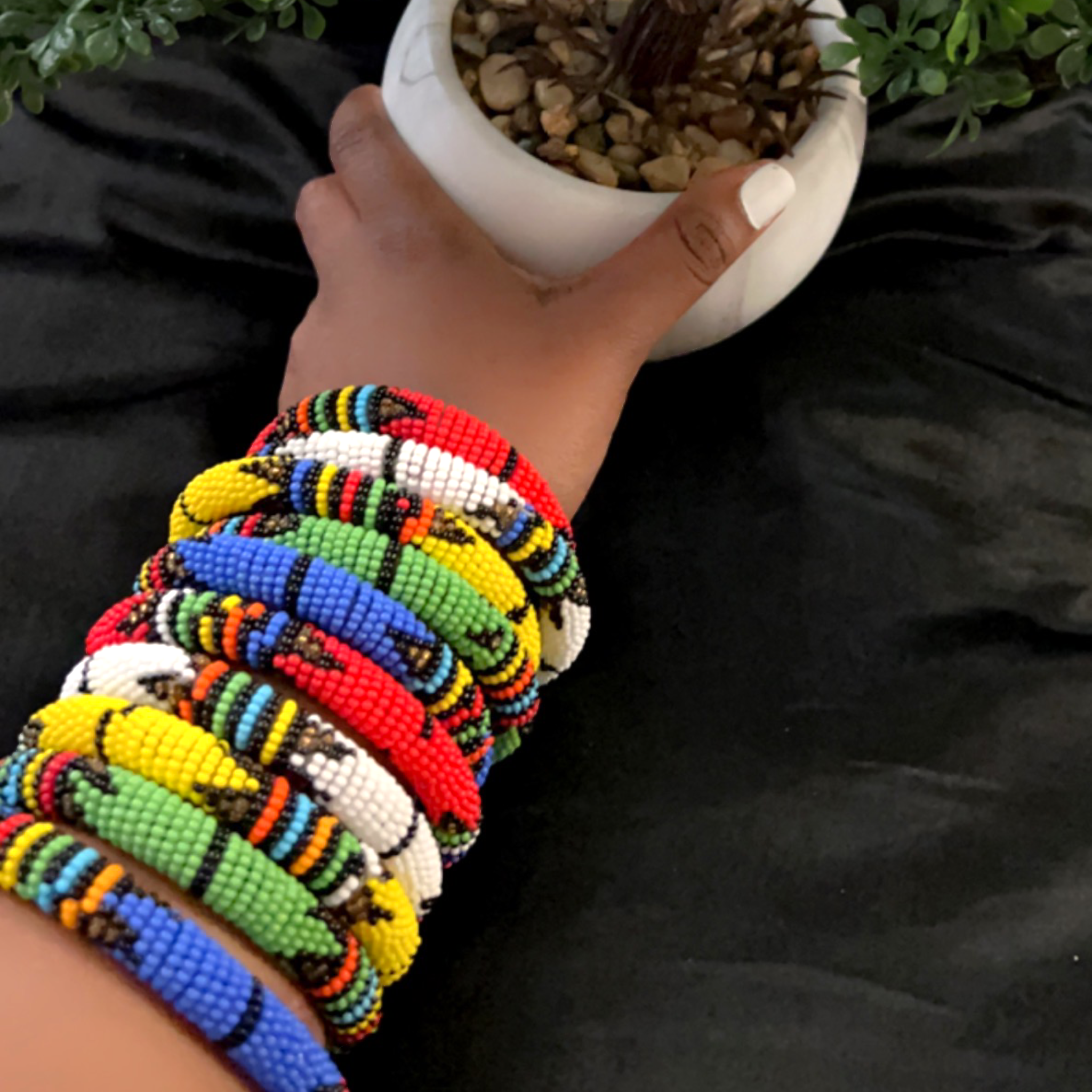 B - 4 Wax fabric bracelets Dashiki motif and African motif by waxhonist -  ANKA